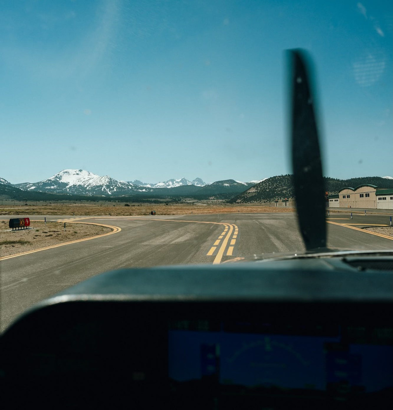 Aviation fundamentals and aerodynamics books